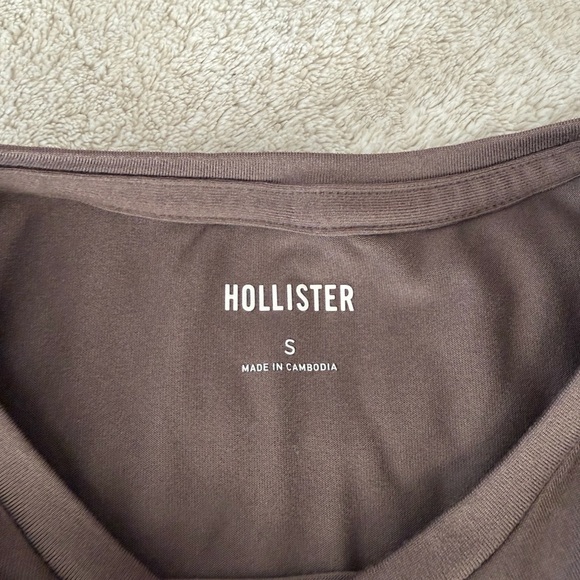 Hollister Brown Short Sleeve Crewneck Top - Picture 3 of 3